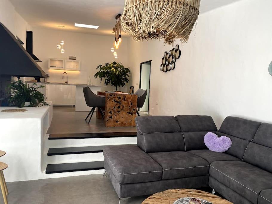 Cosy Finca, Sea Views, Jacuzzi La Asomada (Lanzarote) Exterior foto